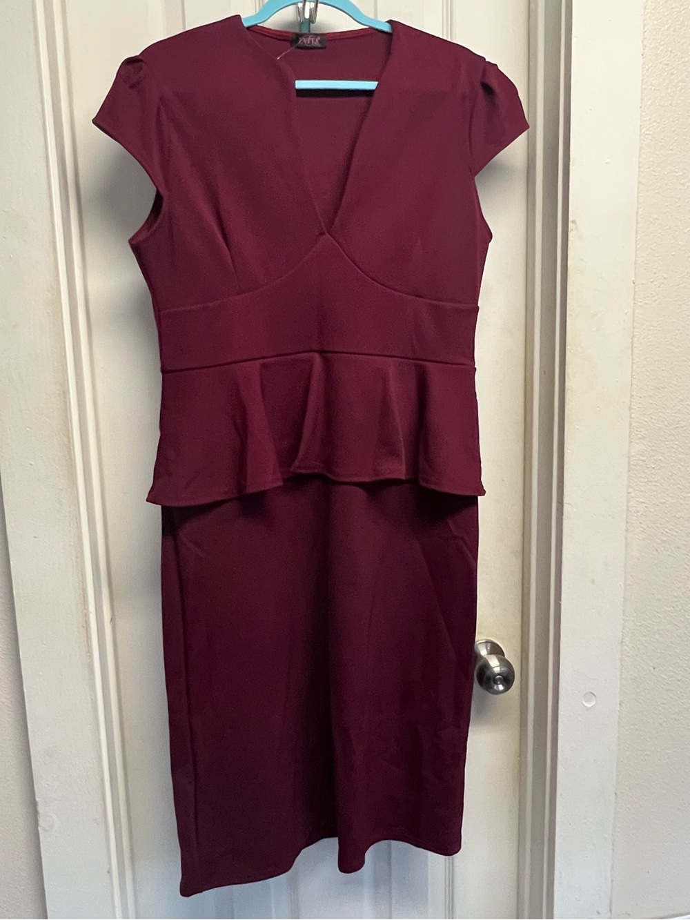 Elegant Wine Midi Peplum Dress with V-Neck